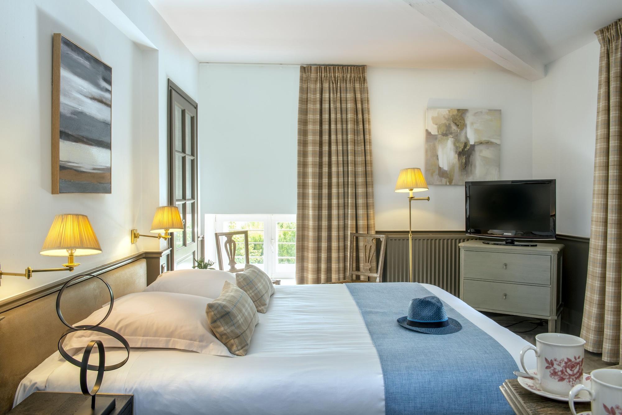 Chateau De Courban And Spa Nuxe Екстериор снимка
