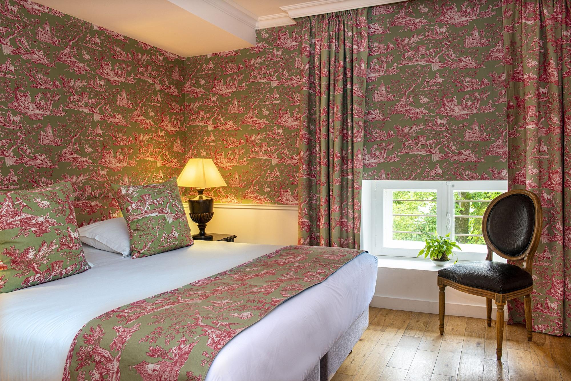 Chateau De Courban And Spa Nuxe Екстериор снимка
