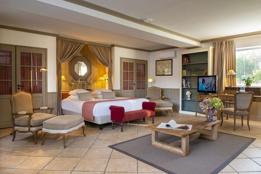 Chateau De Courban And Spa Nuxe Екстериор снимка