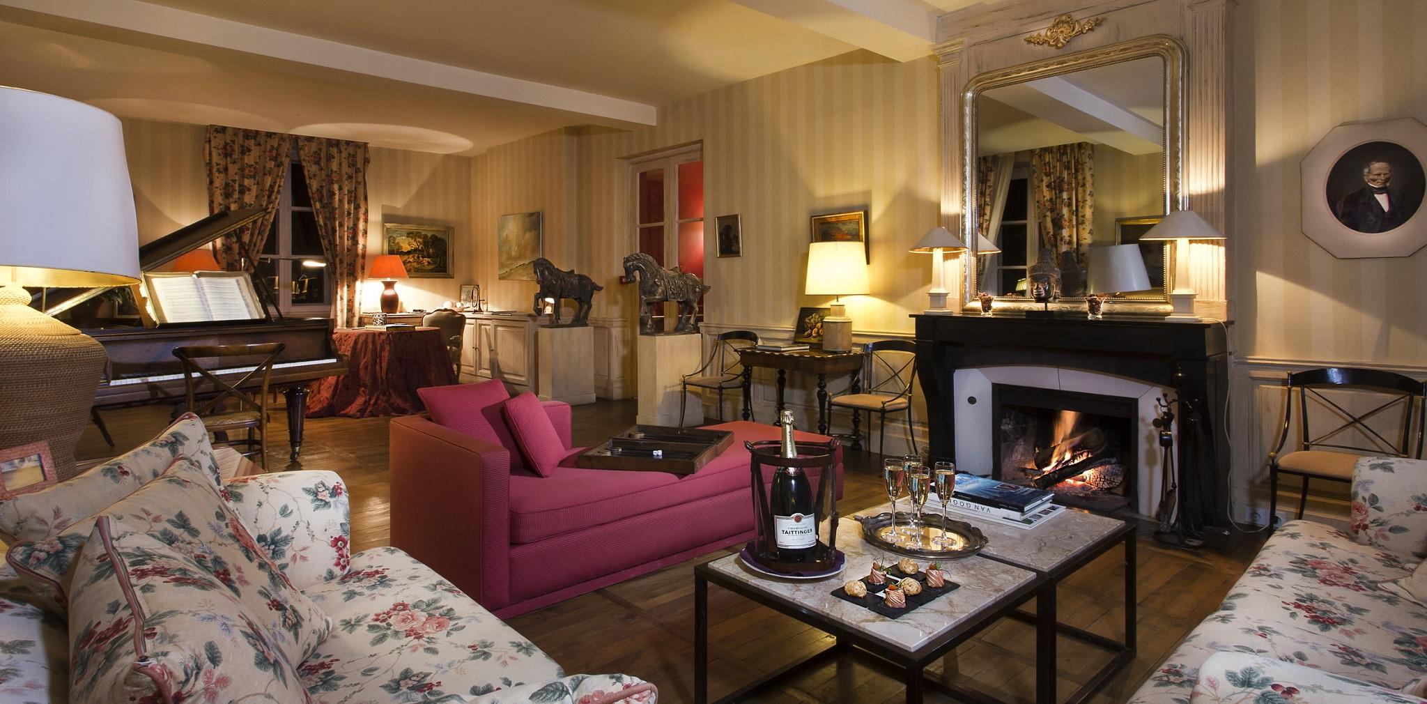 Chateau De Courban And Spa Nuxe Екстериор снимка