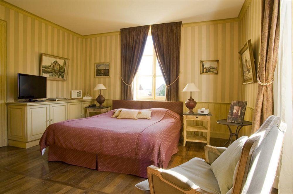 Chateau De Courban And Spa Nuxe Екстериор снимка